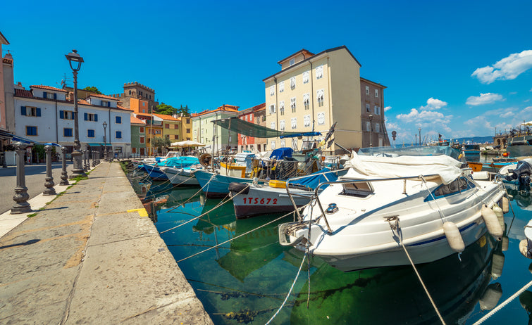 Muggia Sehenswürdigkeiten: Geheimtipp bei Triest – Altstadt, Hafen & Burg